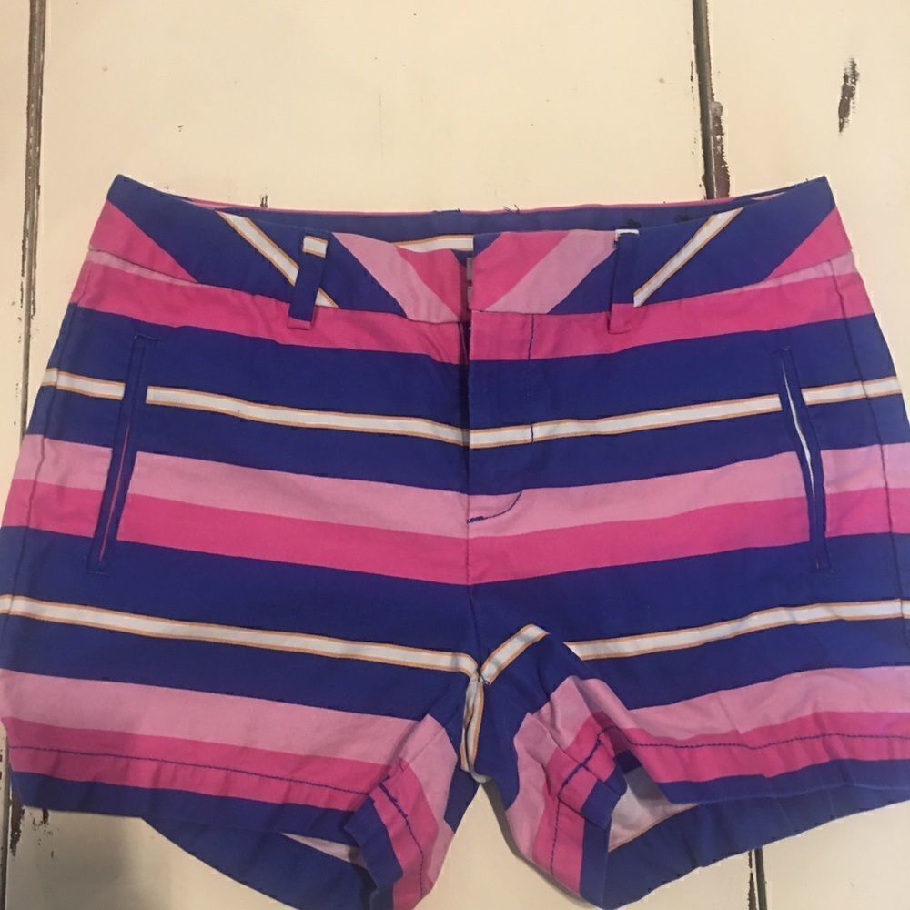 Tylus size 4 striped shorts and matching Gap tank top